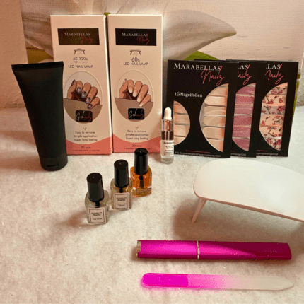 Beispielfoto von dem Marabellas DELUXE VIP Set mit UV Gelfolien und Nagelfolien